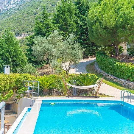 View Holiday home Skroponeria